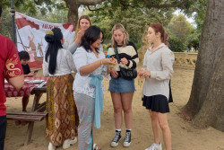 Mahasiswa UMY Mengadakan Health Promotion dan Senam Bersama di Spanyol