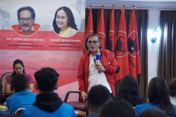 Hadir Diskusi di Jogja, Budiman Sudjatmiko Ingatkan Pemuda Ikut Berkontribusi untuk Bangsa