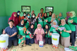 Warga Semanu Dilatih Membuat Pupuk Berbahan Sampah Rumah Tangga