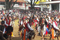 Seribu Pelajar Menari Jaran Kepang di Alun-Alun Temanggung