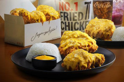 Hot & Cheesy Chicken Jadi Makanan Favorit Jelang Nataru