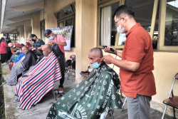 Bikin Nyesek! Lansia DIY Dititipkan di Panti & Keluarga Enggan Menjenguk