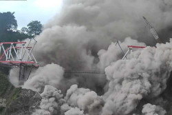 Semeru Erupsi, Media Massa Jepang Sebut Bisa Picu Potensi Tsunami