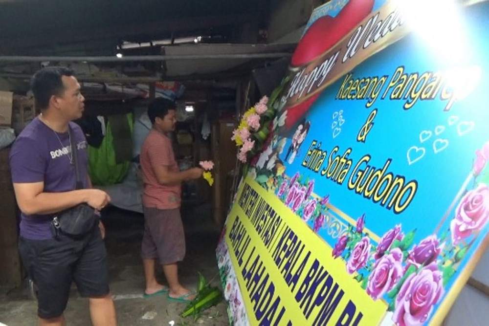 Pengusaha Papan Bunga Laris Manis Dampak Pernikahan Kaesang