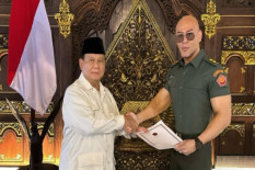 Deddy Corbuzier Terima Pangkat Letkol Tituler TNI AD dari Prabowo