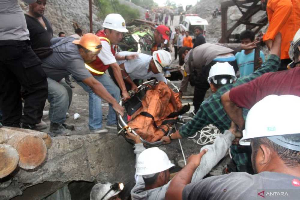 10 Pekerja Meninggal Akibat Ledakan Tambang Batu Bara Sawahlunto
