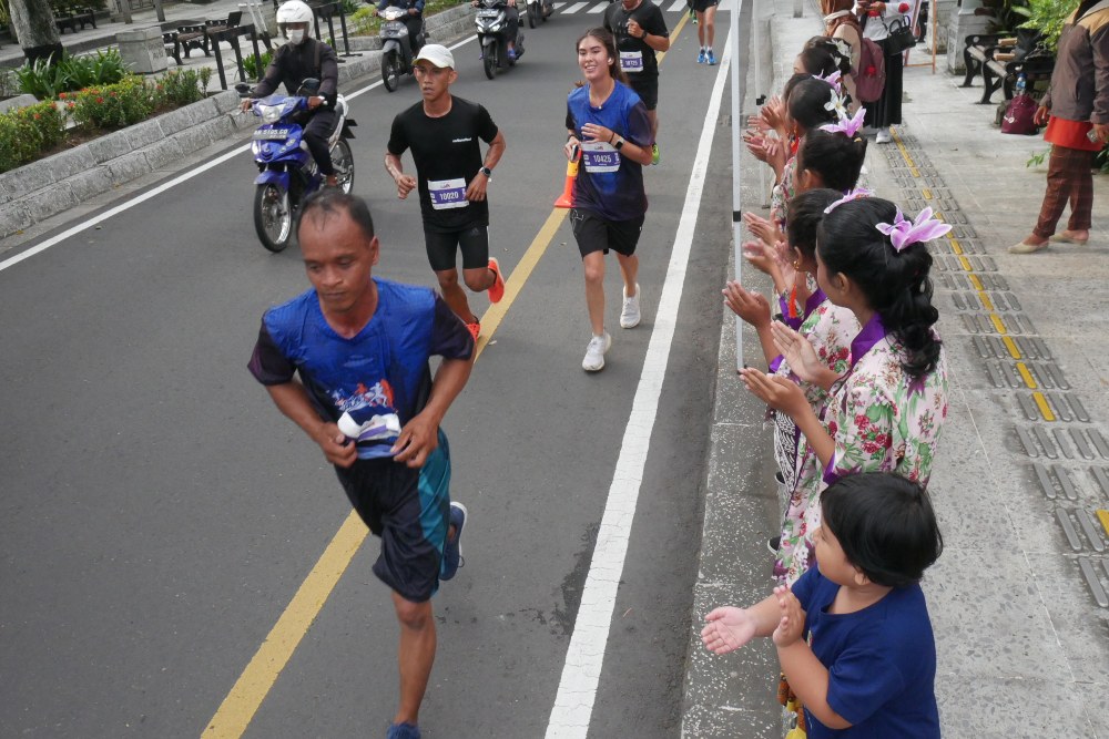 Ribuan Pelari Ramaikan Malioboro Run 2022