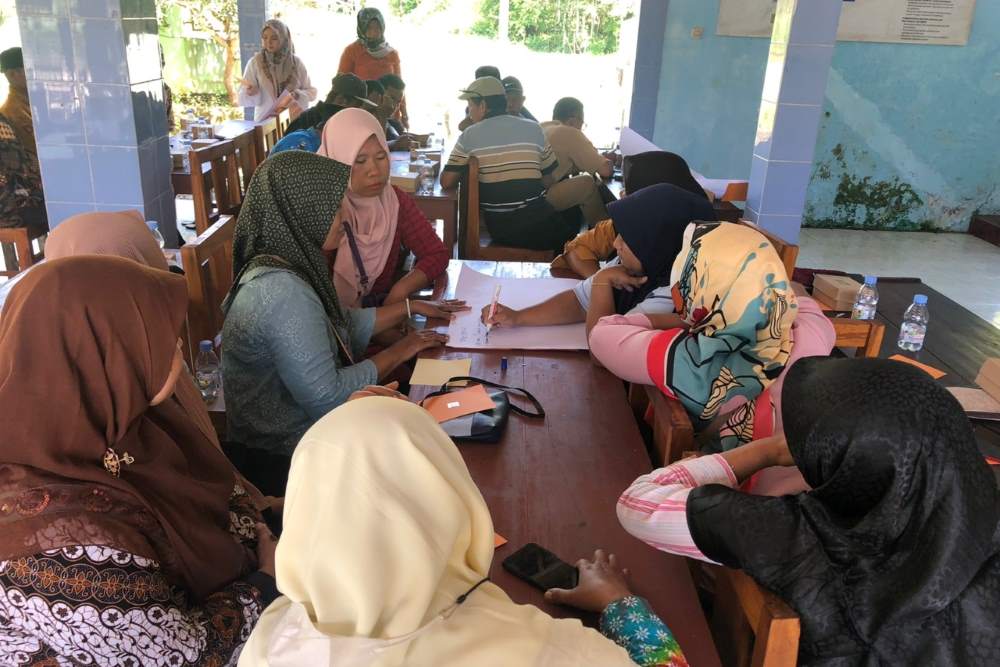 Warga Pengkok Diajari Mengoptimalkan Lahan Kering untuk Kemandirian Ekonomi