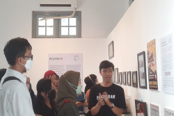 Berwisata di Titik Nol Kilometer? Jangan Lupa Kunjungi Pameran Kartu Pos