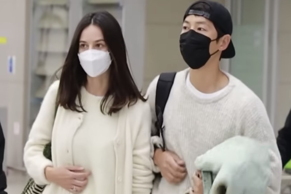 Sudah Move On, Song Joong Ki Kenalkan Pacar Barunya, Ini Orangnya