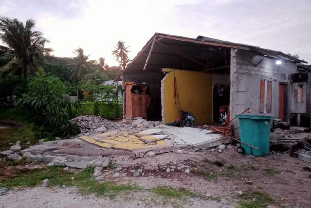 Jalan Penghubung Putus Total Akibat Gempa Magnitudo 7,5 di Maluku