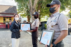Kisah Anak Muda Cantik dengan Sekolah Satpamnya