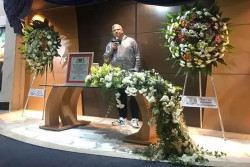 Demi Melihat Siapa yang Menghadiri Pemakamannya, Pria Ini Palsukan Kematiannya Sendiri