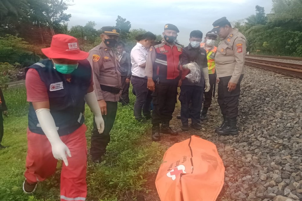 Seorang Petani di Kulonprogo Tewas Tertabrak Kereta Api Bogowonto