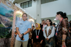 Sandiaga Uno Ajak Delegasi Negara ASEAN Keliling Pameran di JEC