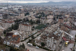 1.200 Korban Gempa Turki dan Suriah Meninggal Dunia, 5.000 Luka-luka