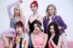 Unggah Surat di Instagram, MOMOLAND Kabarkan Resmi Bubar