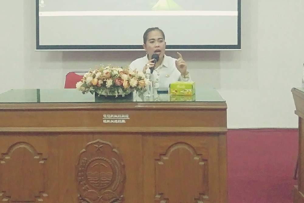 Pekerja Padat Karya Harus Akomodasi Warga Miskin