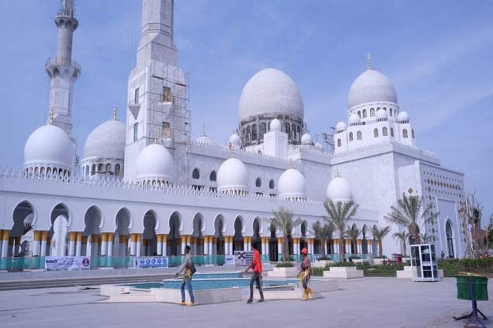 Masjid Sheikh Zayed Solo Resmi Dibuka untuk Umum, Ada Bus Menuju ke Sana, Simak Tarif dan Jadwalnya