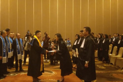 Jangan Pamer Kemewahan, Advokat Baru Diminta Fokus Membangun Kualitas Diri