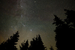 Video Meteor Tabrak Bulan Terekam Kamera, Kecepatan 8,3 Mil per Detik
