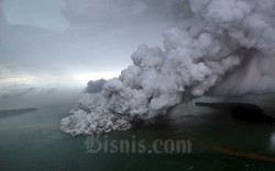 Anak Krakatau Erupsi Lagi, Masyarakat Diminta Tidak Mendekat