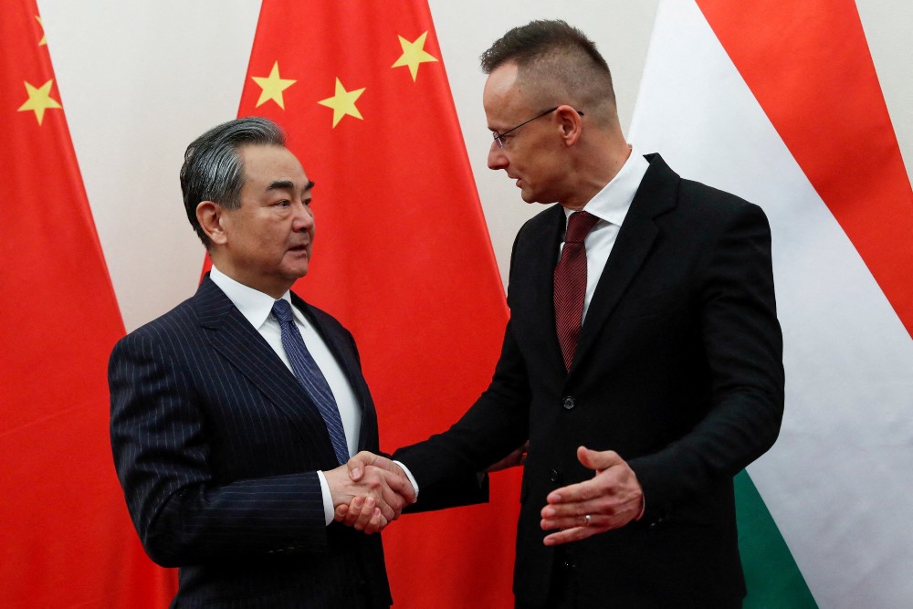 Menlu Hongaria Sebut Konflik NATO dengan Rusia Bisa Mengarah ke Perang Dunia