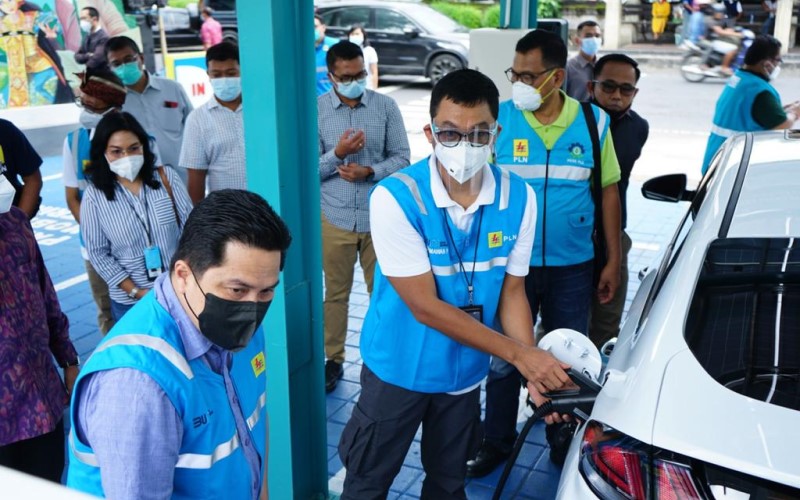 Mudik Pakai Mobil Listrik, Tenang...Ada 16 SPKLU  di Tol Trans Jawa dan Sumatra