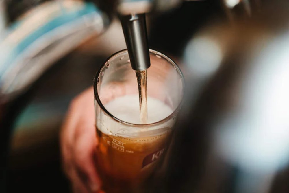 Di Negara Ini, Ada Inovasi Minuman Bir Bubuk demi Mudahkan Distribusi