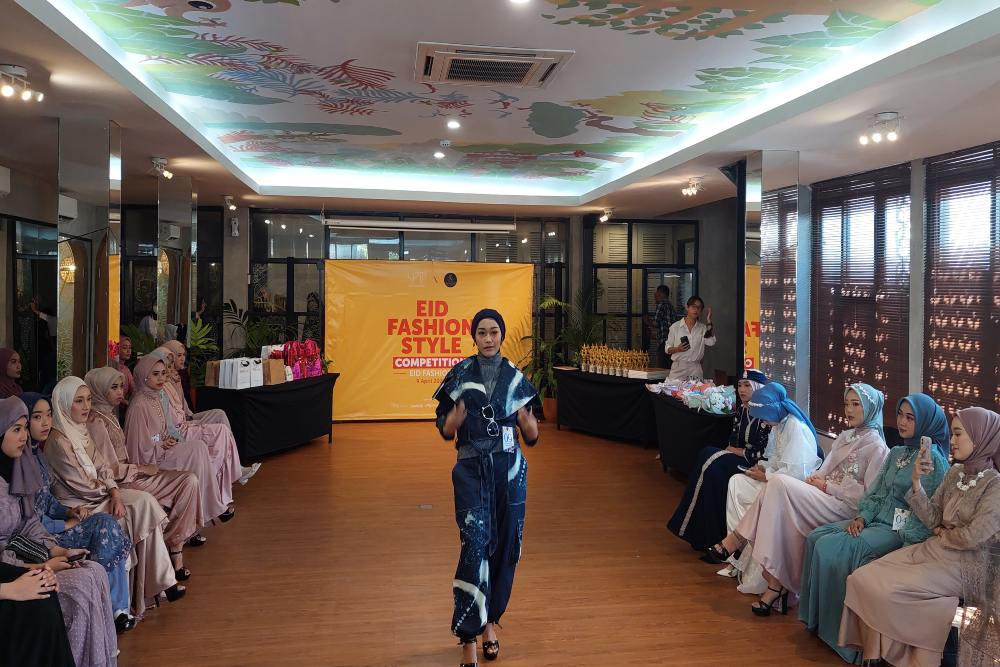 Yats Colony dan Ayuna Gelar Fashion Show Lebaran, Model 3 Kota Adu Pamer Karya