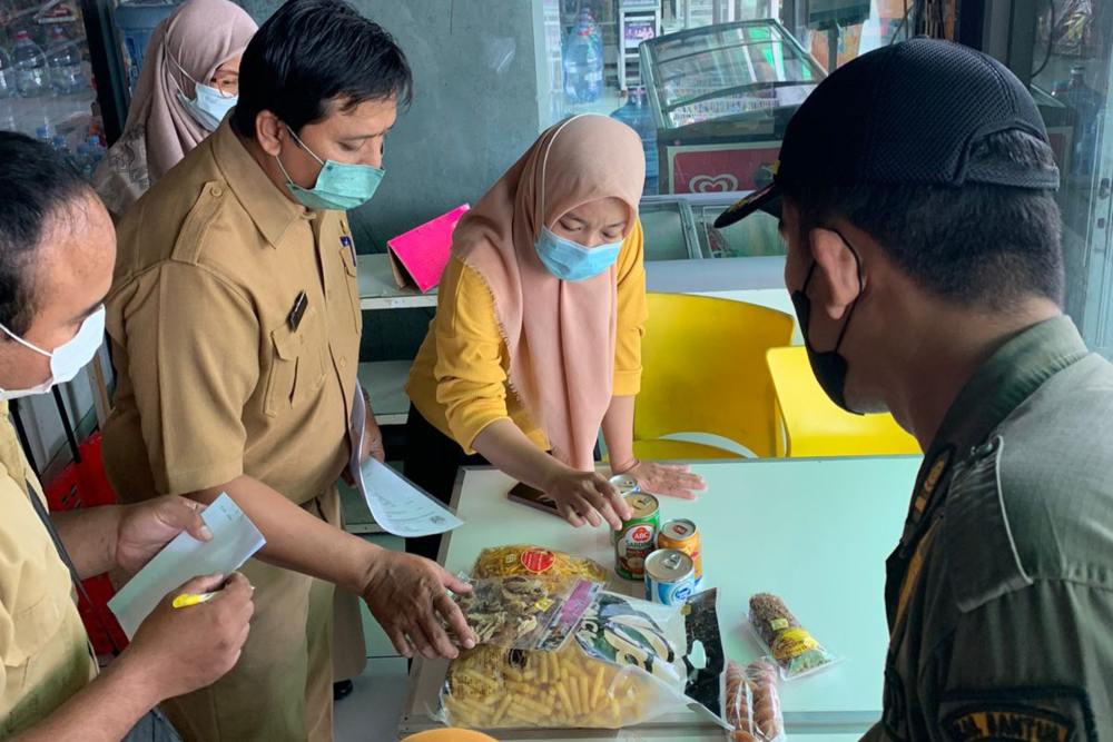 Toko Modern di Bantul Disidak, Petugas Temukan Produk dengan Izin Edar Kedaluwarsa