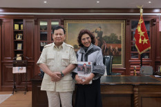 Ketemu Prabowo, Susi Pudjiastuti Diberi Buku 'Kepemimpinan Militer'