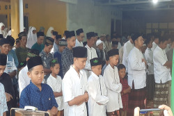 Jemaah Masjid Aolia Panggang Sudah Gelar Salat Id