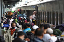 Jumlah Bertambah, 44.000 Penumpang Kembali ke Jakarta Hari Ini