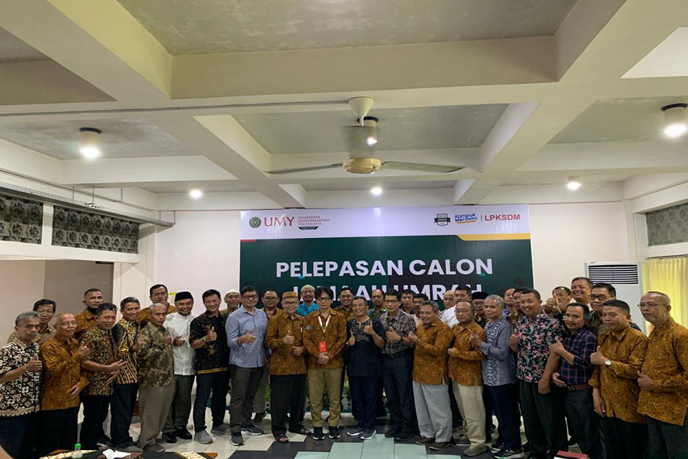 Wow...UMY Berangkatkan Umroh 43 Dosen dan Tendik