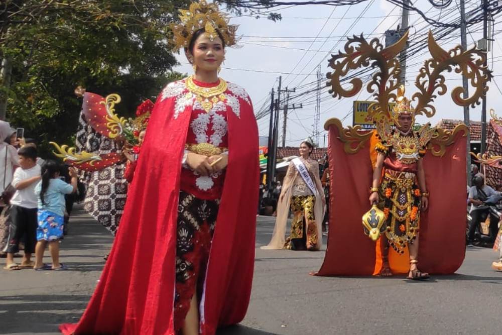 Begini Meriahnya Karnaval BIC di Jalan Parangtritis, Diikuti Ratusan Peserta