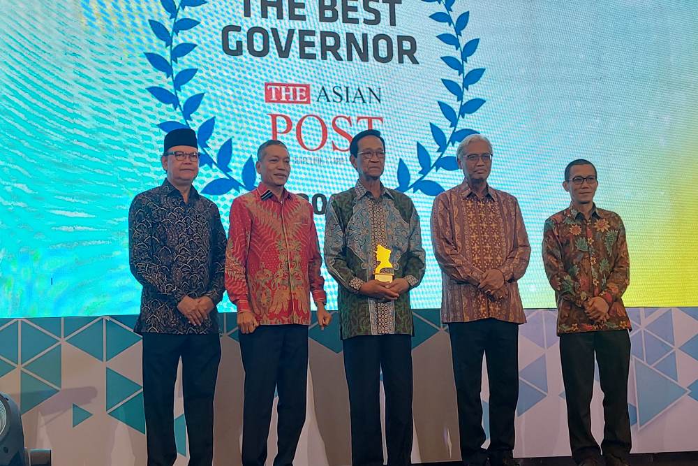 Dinilai Sukses Kembangkan SDM dan Kepemimpinan BPD DIY, Sultan Diganjar Penghargaan oleh Infobank