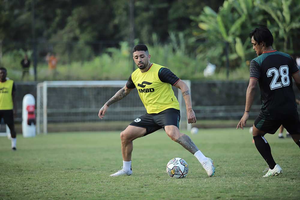 Mulai Gabung PSS Sleman Latihan, Jonathan Bustos Dapat Kesan Positif