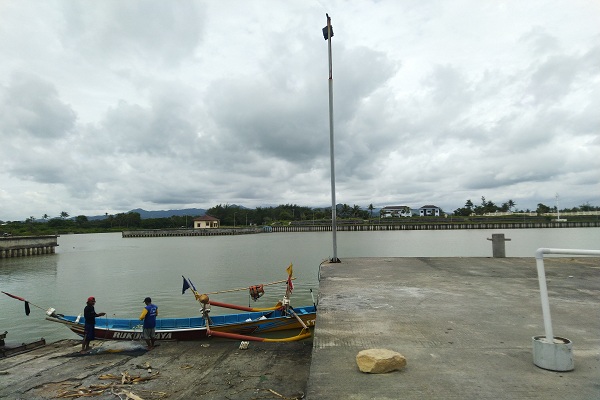 Ada Fenomena Bulan Baru & Perigee, BMKG: Waspada Potensi Banjir Rob, Cek Waktu & Lokasinya di Sini
