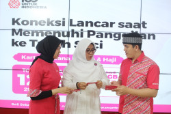Smartfren Luncurkan Kartu Perdana Umrah dan Haji Buat Pelanggan Makin Nyaman Ibadah di Tanah Suci