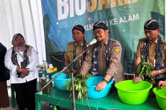 Mentan Syahrul Yasin Limpo Bagi Tips ke Petani Gunungkidul Agar Tanaman Tumbuh Subur