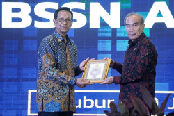 Sultan HB X dan HB IX Peroleh Adibhakti Sanapati