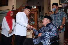 Wakil Presiden Ma'ruf Amin Kunjungi KH Malik Madani di Sleman