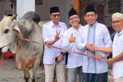 Bagi-Bagi Hewan Kurban, Prabowo Sasar Pondok Pesantren di DIY