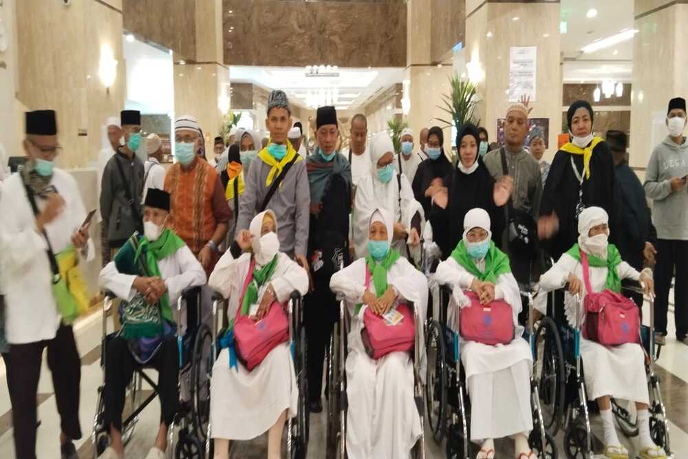 Pasukan Kursi Roda Sukses Dampingi para Jemaah Haji