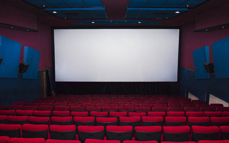 Siap Hantui Bioskop, Ini Sinopsis Suzzanna: Malam Jumat Kliwon