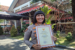 Hebat! Dipimpin Polwan Polsek Pleret Diganjar Penghargaan sebagai Polsek Ramah Anak