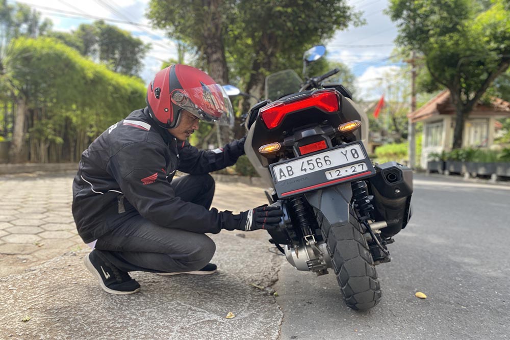 Tips Penggunaan Lampu Hazard yang Benar