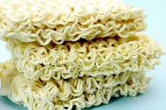 Terlalu Sering Makan Mi Instan Bisa Bikin Gemuk, Berikut Penjelasan Pakar Gizi