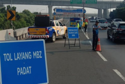 Viral Mobil Dikemudikan Anggota TNI Lawan Arah hingga Picu Kecelakaan Beruntun di Tol MBZ